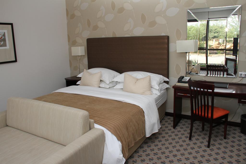 Phakalane Golf Estate Hotel Resort Gaborone Habitación foto