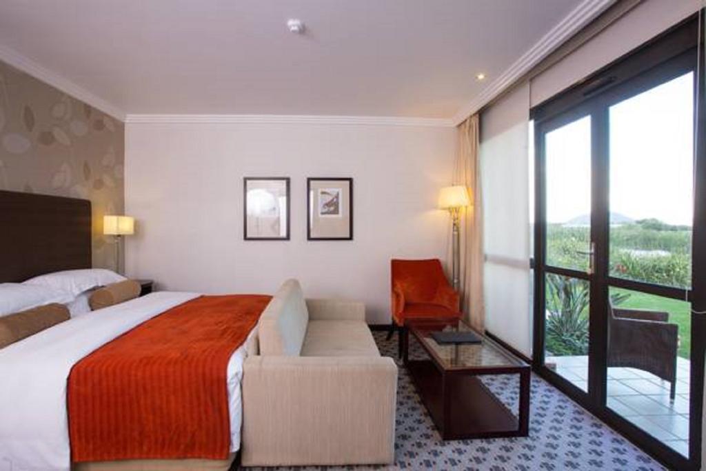 Phakalane Golf Estate Hotel Resort Gaborone Habitación foto